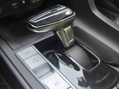 Hyundai Elantra 1.5L CVT Luxury - ფოტო 14