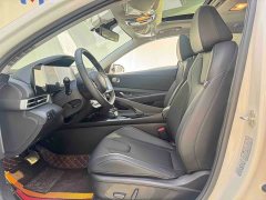 Hyundai Elantra 1.5L CVT Luxury - ფოტო 7