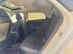 Hyundai Elantra 1.5L CVT Luxury - ფოტო 8