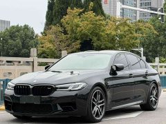 BMW M5 - ფოტო 1