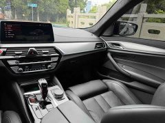 BMW M5 - ფოტო 14