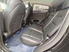 Tesla Model Y Rear-Wheel Drive - ფოტო 5