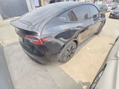 Tesla Model Y Rear-Wheel Drive - ფოტო 8