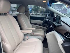 Buick GL8 Land Business Class Comfort Edition - ფოტო 18