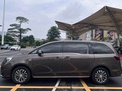 Buick GL8 Land Business Class Comfort Edition - ფოტო 3