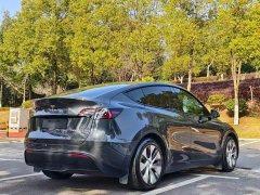 Tesla Model Y Rear-Wheel Drive - photo 7