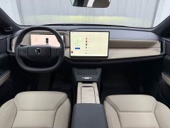 Volvo XC70 Plug-in Hybrid 2026 Two-Wheel Drive Long Range Core - ფოტო 5