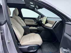 Volvo XC70 Plug-in Hybrid 2026 Two-Wheel Drive Long Range Core - ფოტო 9