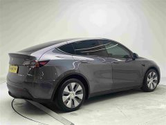 Tesla Model Y Long Range All-Wheel Drive - ფოტო 11