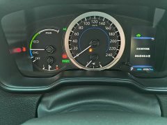Toyota Corolla Hybrid 1.8H E-CVT Luxury - ფოტო 11
