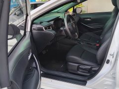 Toyota Corolla Hybrid 1.8H E-CVT Luxury - ფოტო 13
