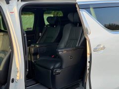 Toyota Vellfire 2021 Crown Hybrid 2.5L HV Premium Edition - ფოტო 11