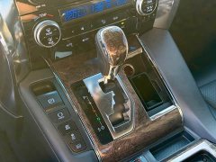 Toyota Vellfire 2021 Crown Hybrid 2.5L HV Premium Edition - ფოტო 18