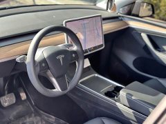 Tesla Model Y Long Range All-Wheel Drive - ფოტო 14