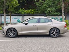 Volvo S60 T4 Smart Luxury Edition - ფოტო 3