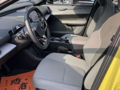 Volvo EX30 2025 Rear-Wheel Drive Extended Range Ultra - ფოტო 8