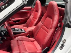 Porsche 911 Targa 4 3.0T - ფოტო 10