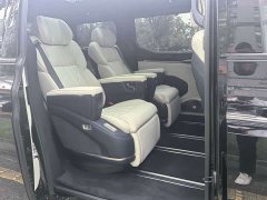 Zeekr Geely Geometry 009 Seven-Seat Ultra Home Edition - ფოტო 9