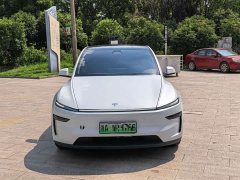 Tesla Model Y Facelift Long Range All-Wheel Drive - ფოტო 3