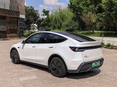 Tesla Model Y Facelift Long Range All-Wheel Drive - ფოტო 4