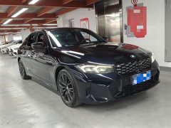 BMW 3 Series 330i M Sport Night Edition Package - ფოტო 3