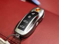 Porsche 718 2023 Boxster Style Edition 2.0T - ფოტო 18