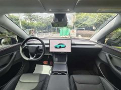 Tesla Model Y Rear-Wheel Drive - ფოტო 12