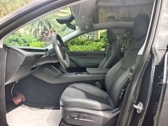 Tesla Model Y Rear-Wheel Drive - ფოტო 9
