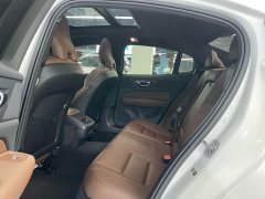 Volvo S60 2022 B4 Intelligent Remote Luxury Edition - ფოტო 4