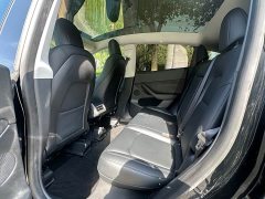 Tesla Model Y Rear-Wheel Drive - ფოტო 7
