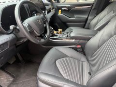 Toyota Crown Venza 2022 2.0T AWD Sport Edition - ფოტო 8