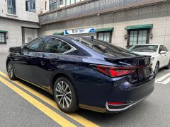 Lexus ES 200 Premium Edition - ფოტო 7