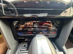 Volkswagen Magotan 2 Million Units Commemorative Edition 330TSI DSG Leading Version - ფოტო 12