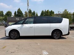 Li Auto Li Xiang MEGA 2024 Ultra - ფოტო 3
