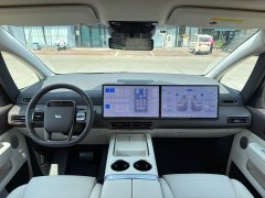 Li Auto Li Xiang MEGA 2024 Ultra - ფოტო 8