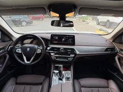 BMW 5 Series 530Li Luxury Edition Premium Package - ფოტო 5