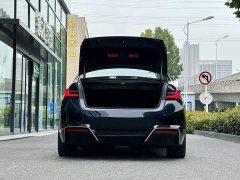 BMW i3 eDrive 40 L Midnight Edition Package - ფოტო 13