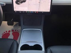 Tesla Model Y Standard Range RWD - ფოტო 12