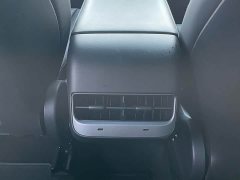 Tesla Model Y Standard Range RWD - ფოტო 13