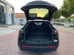 Tesla Model Y Standard Range RWD - ფოტო 15