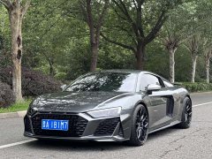 Audi R8 V10 Coupe Performance - ფოტო 1