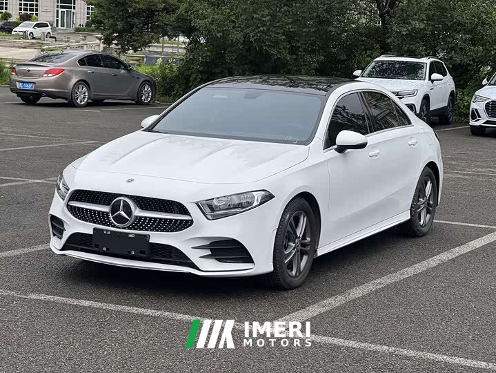 Mercedes-Benz A-Class Facelift A 180 L Sport Sedan