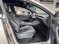 Tesla Model Y L 2025 Long Range All-Wheel Drive - ფოტო 13