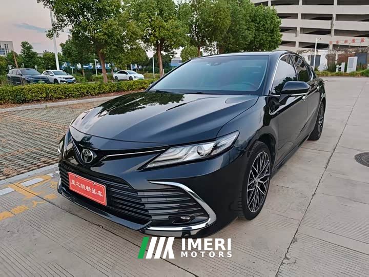 Toyota Camry 2.0G Luxury