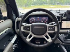 Land Rover Defender 110 P400 Dark Edition - ფოტო 11