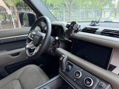 Land Rover Defender 110 P400 Dark Edition - ფოტო 14