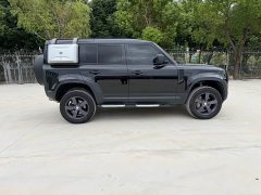 Land Rover Defender 110 P400 Dark Edition - ფოტო 15