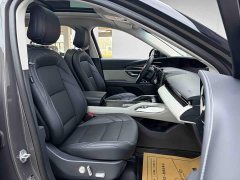 Lincoln Explorer 2.0T AWD Elite - ფოტო 18