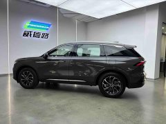 Lincoln Explorer 2.0T AWD Elite - ფოტო 6