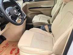 Buick GL8 New Energy Lusang Respect Edition - ფოტო 5